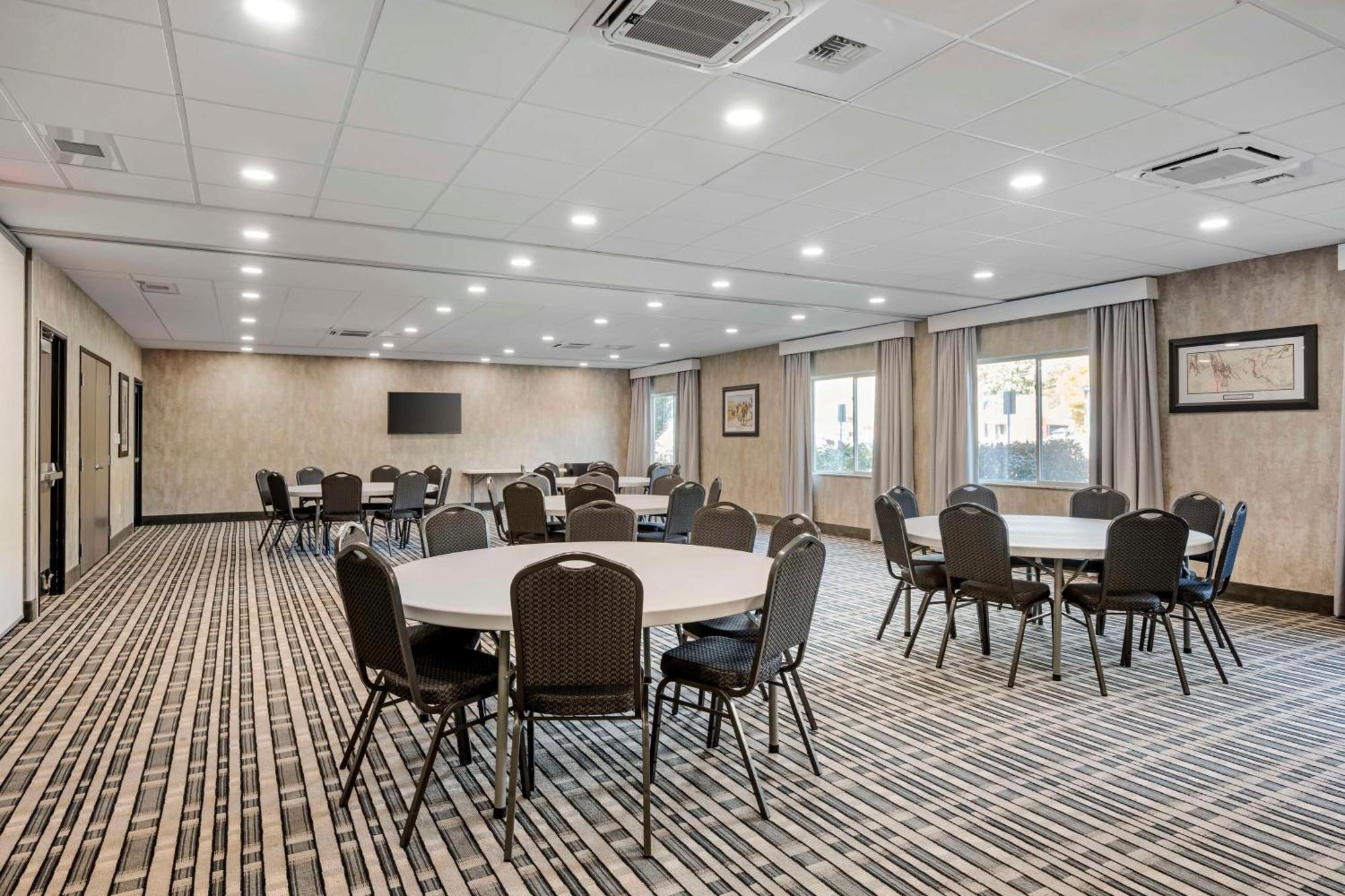 Best Western Plus The Inn At Hells Canyon Clarkston Exteriör bild